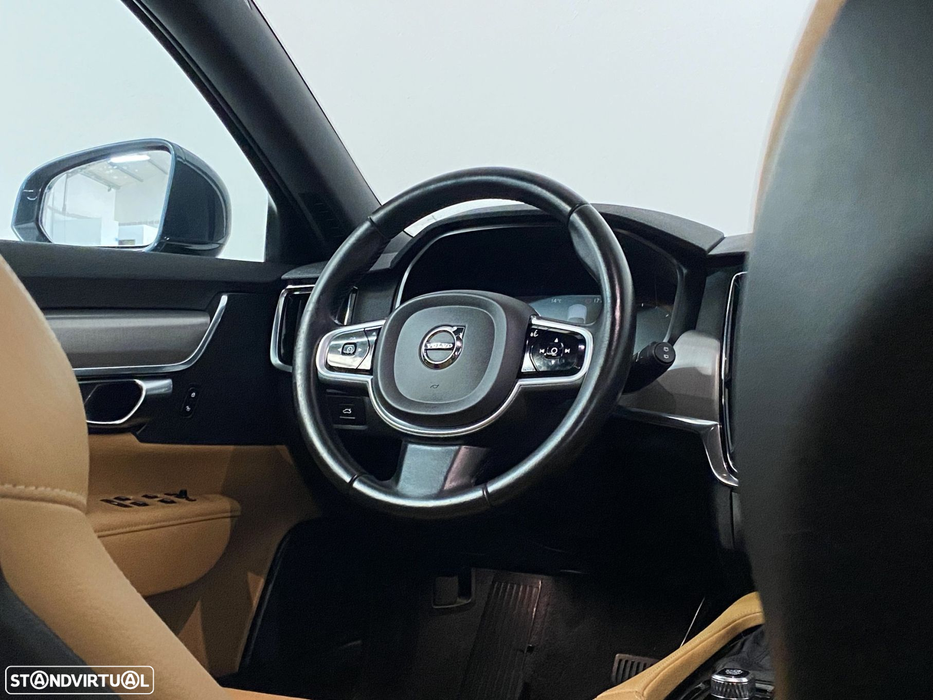 Volvo V90 2.0 D4 Momentum Geartronic - 14