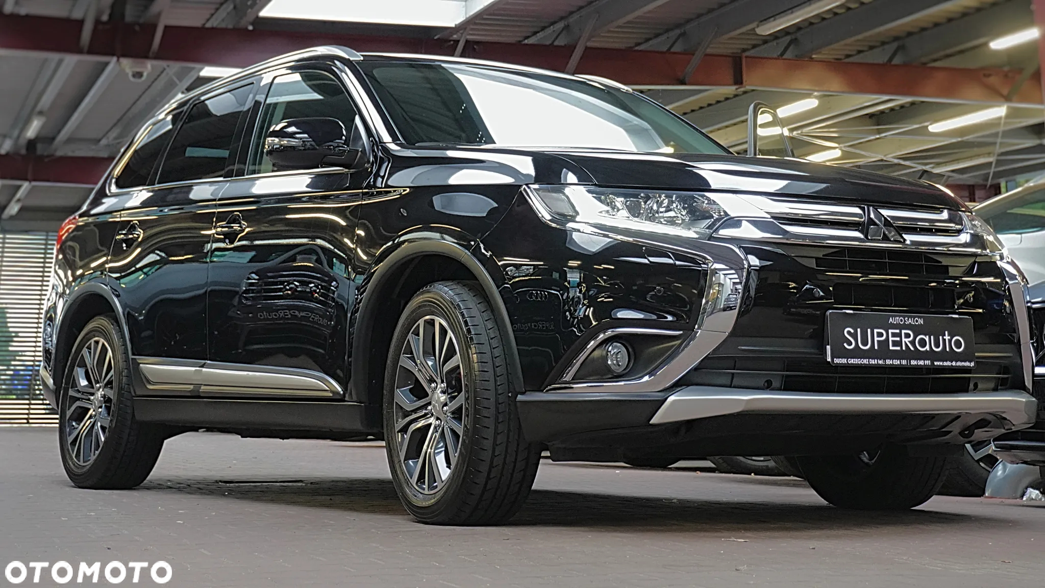 Mitsubishi Outlander 2.0 Intense + Navi 4WD CVT - 2