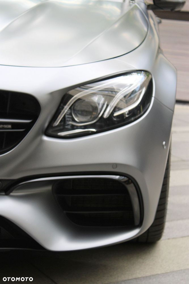 Mercedes-Benz Klasa E AMG 63 S 4-Matic+ - 5
