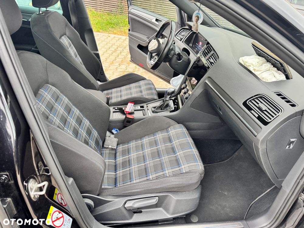Volkswagen Golf 1.4 GTE Plug-In-Hybrid DSG - 34