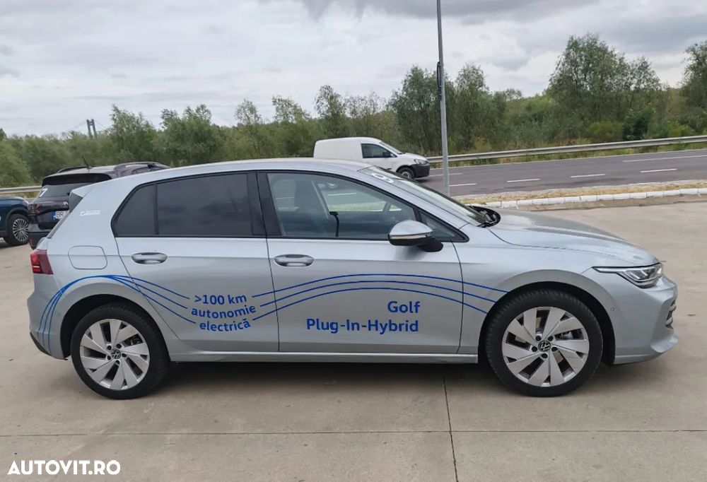 Volkswagen Golf 1.5 TSI eHybrid DSG PHEV Life - 4