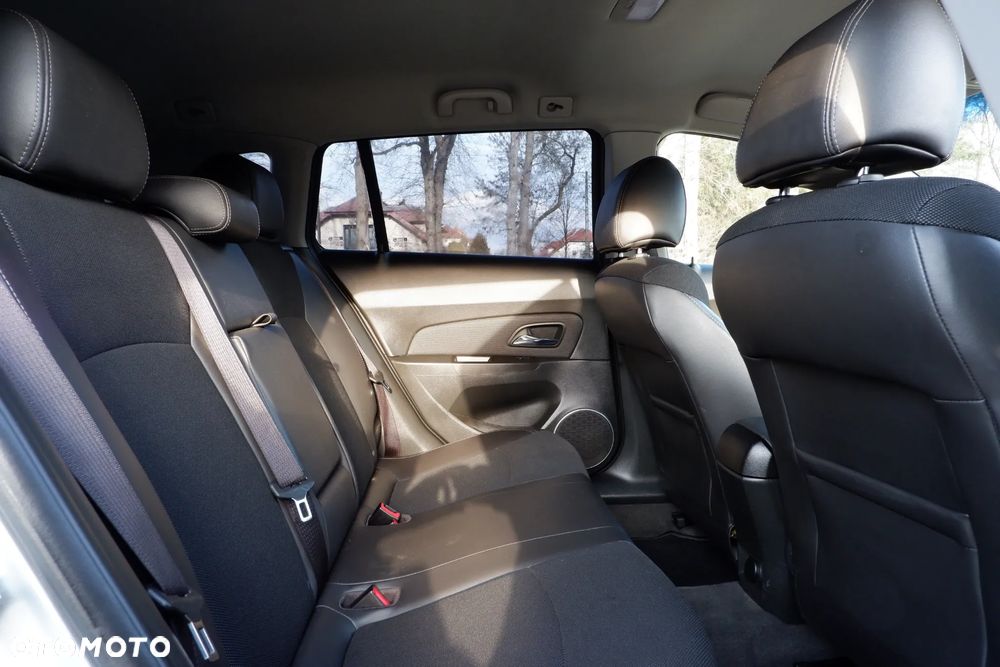 Chevrolet Cruze 1.7TD LT+ - 11