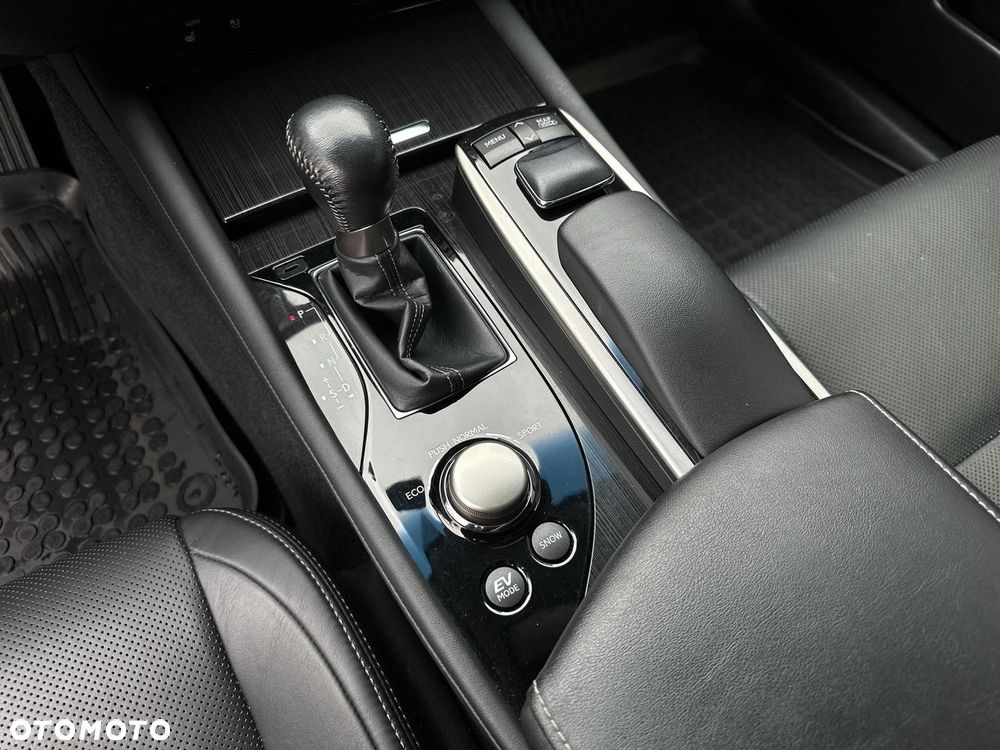 Lexus GS 300h Elite Business - 20