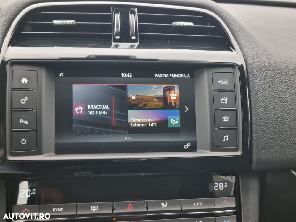 Jaguar F-Pace 20d AWD Aut. Pure - 14