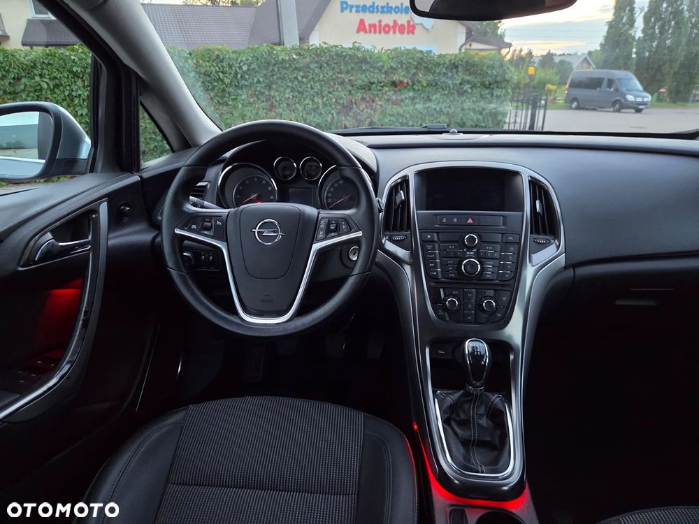 Opel Astra 1.4 T Cosmo S&S - 7