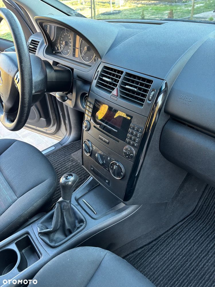 Mercedes-Benz Klasa A 150 Classic Edition 10 - 13