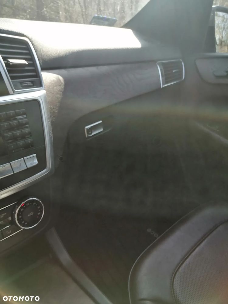 Mercedes-Benz ML - 7