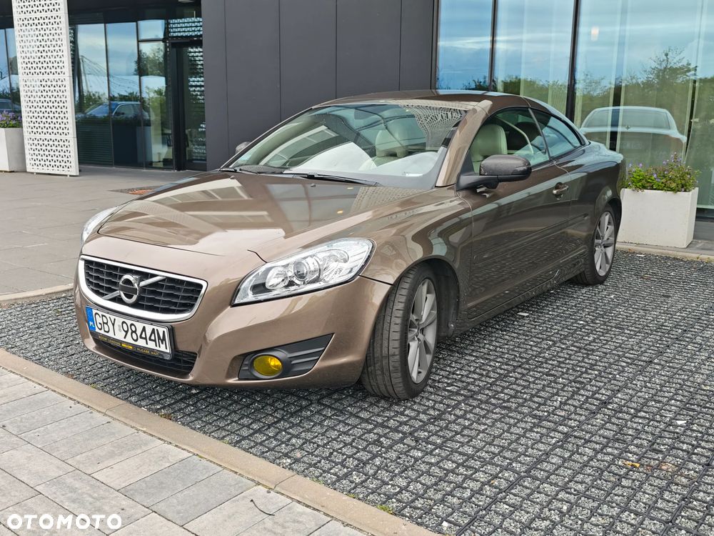 Volvo C70 T5 Momentum - 10