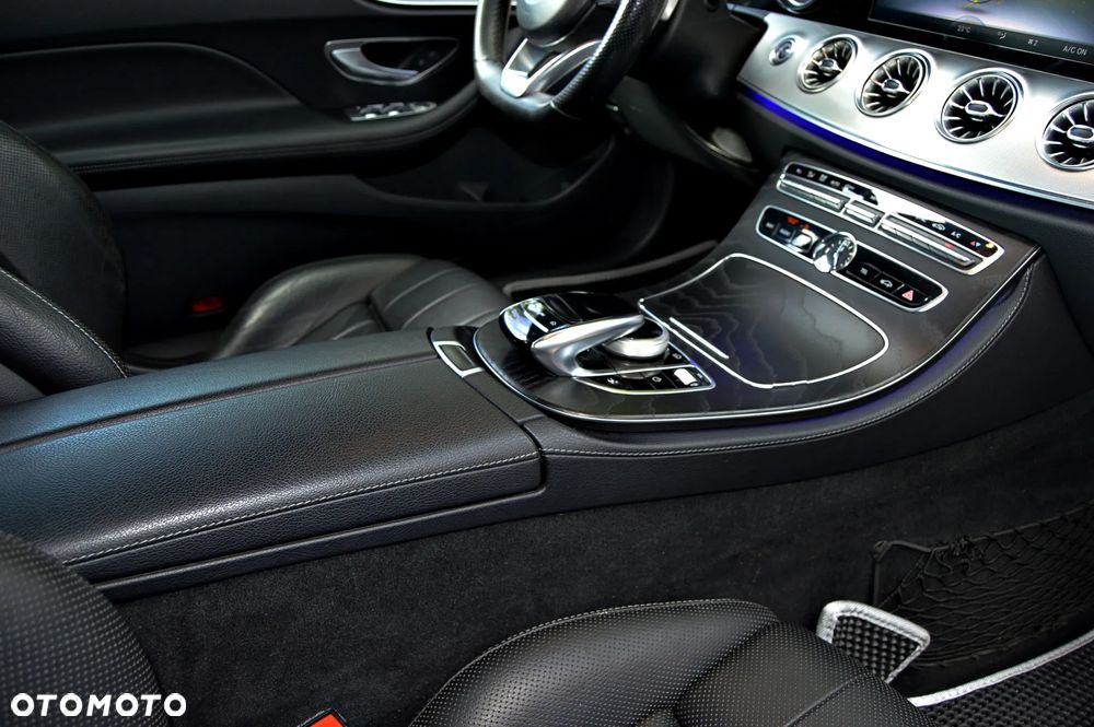 Mercedes-Benz Klasa E 220 d 4-Matic 9G-TRONIC - 14