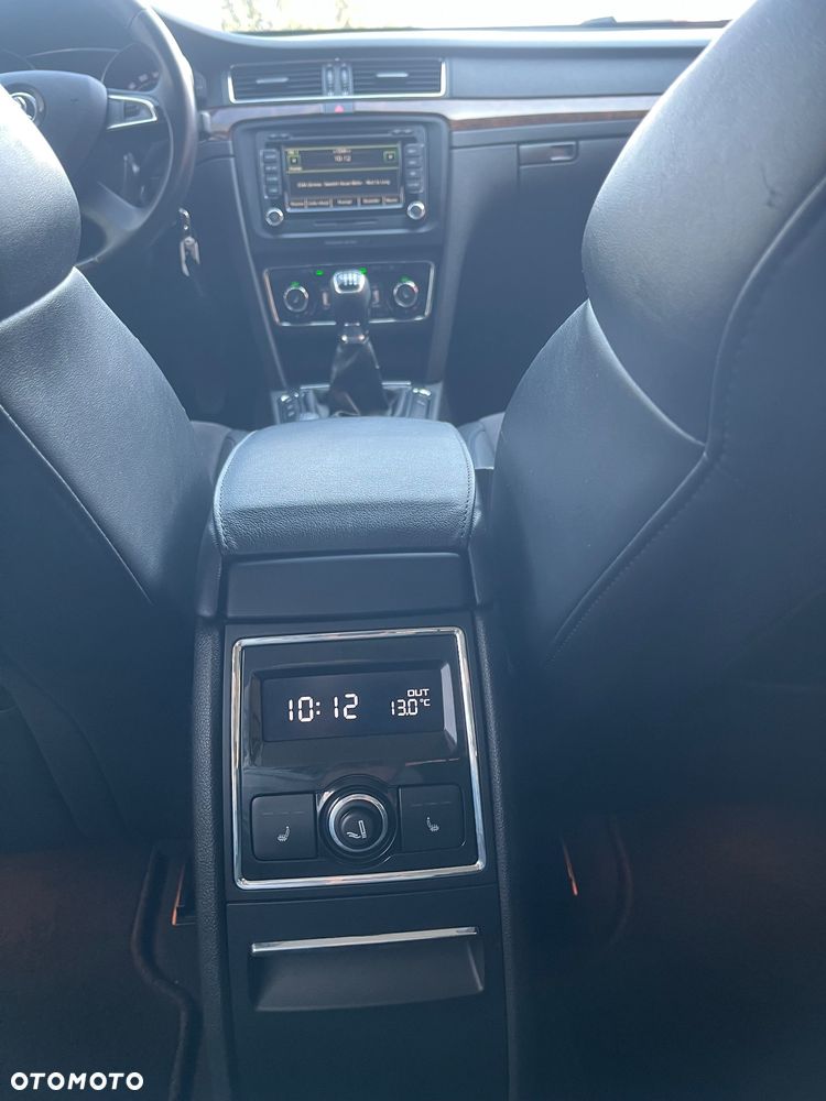 Skoda Superb 2.0 TDI Exclusive - 20