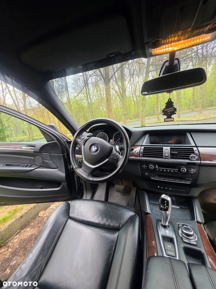 BMW X6 - 11