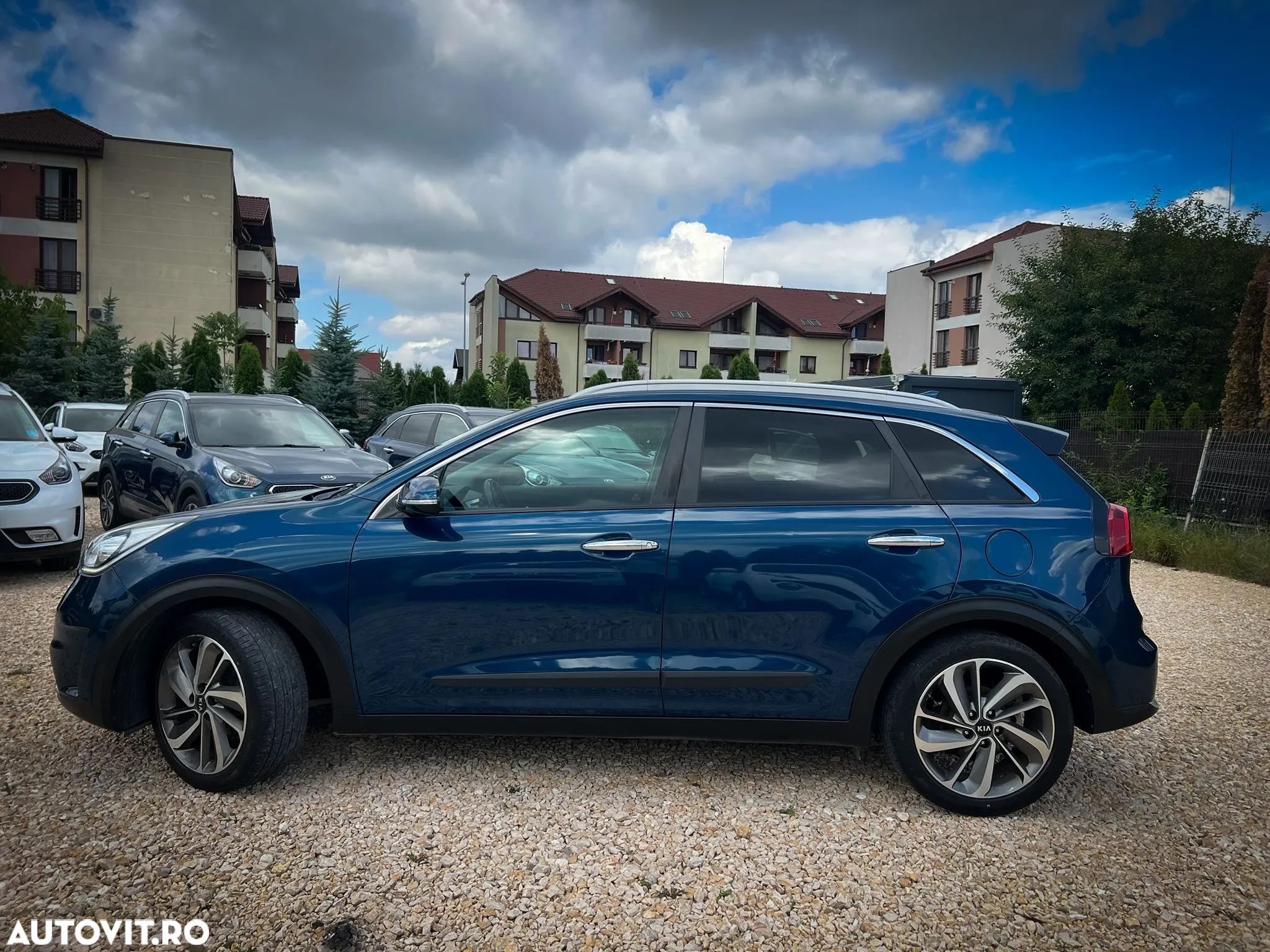 Kia Niro 1.6 GDI HEV 2WD OPF Aut. Edition 7 - 6