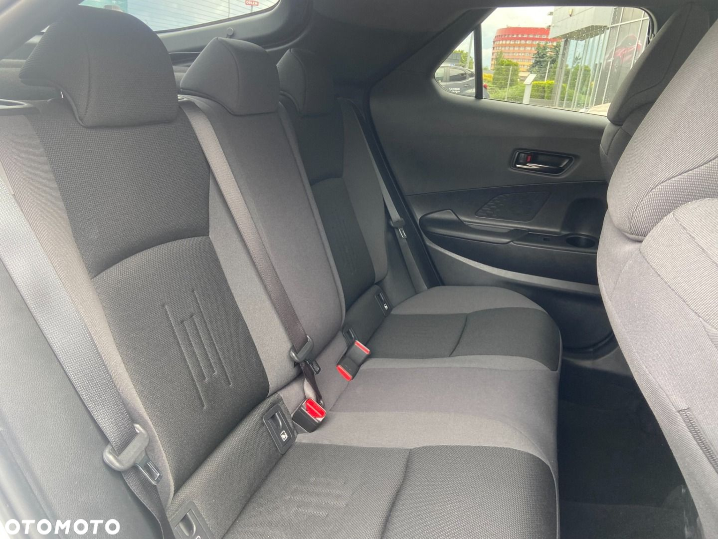 Toyota C-HR 1.8 Hybrid Style - 13