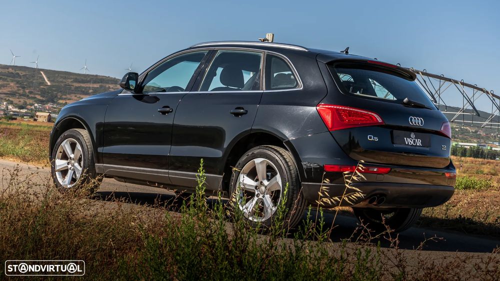 Audi Q5 2.0 TDI Business Line S-line - 24