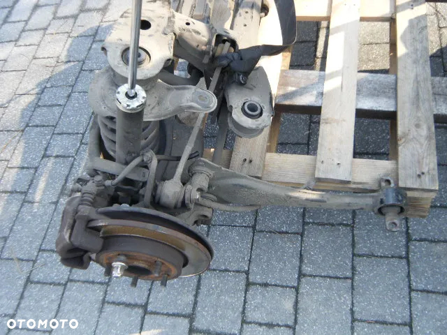 ZAWIESZENIE TYŁ WÓZEK SANKI 1.8 H TOYOTA AURIS II KOMBI ZWROTNICA WAHACZ =RADOM - 3