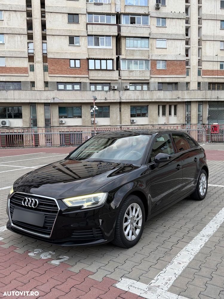 Audi A3 1.6 TDI S tronic Sport - 23