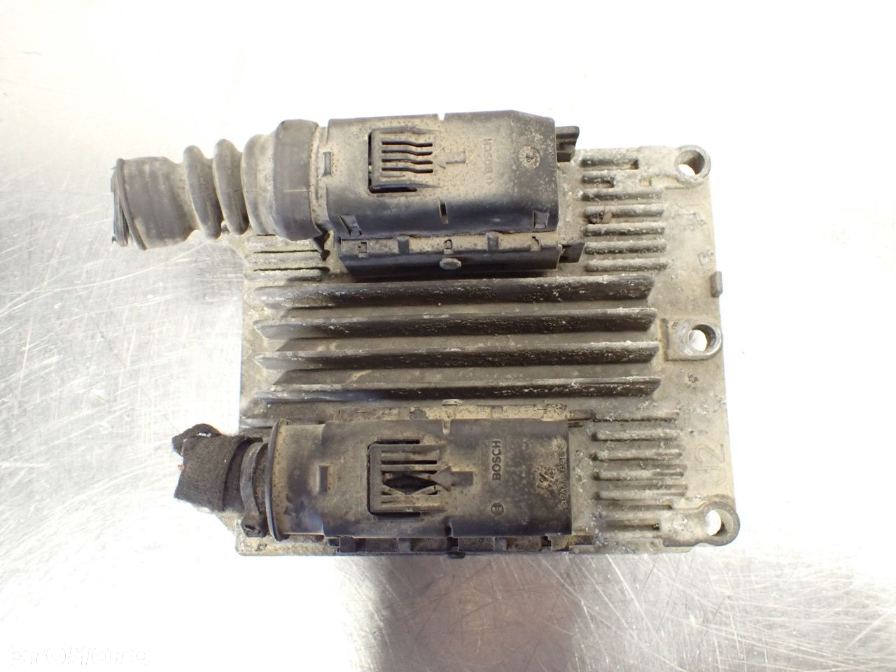 KOMPUTER SILNIKA OPEL ZAFIRA-A 2.2 09391283 - 2
