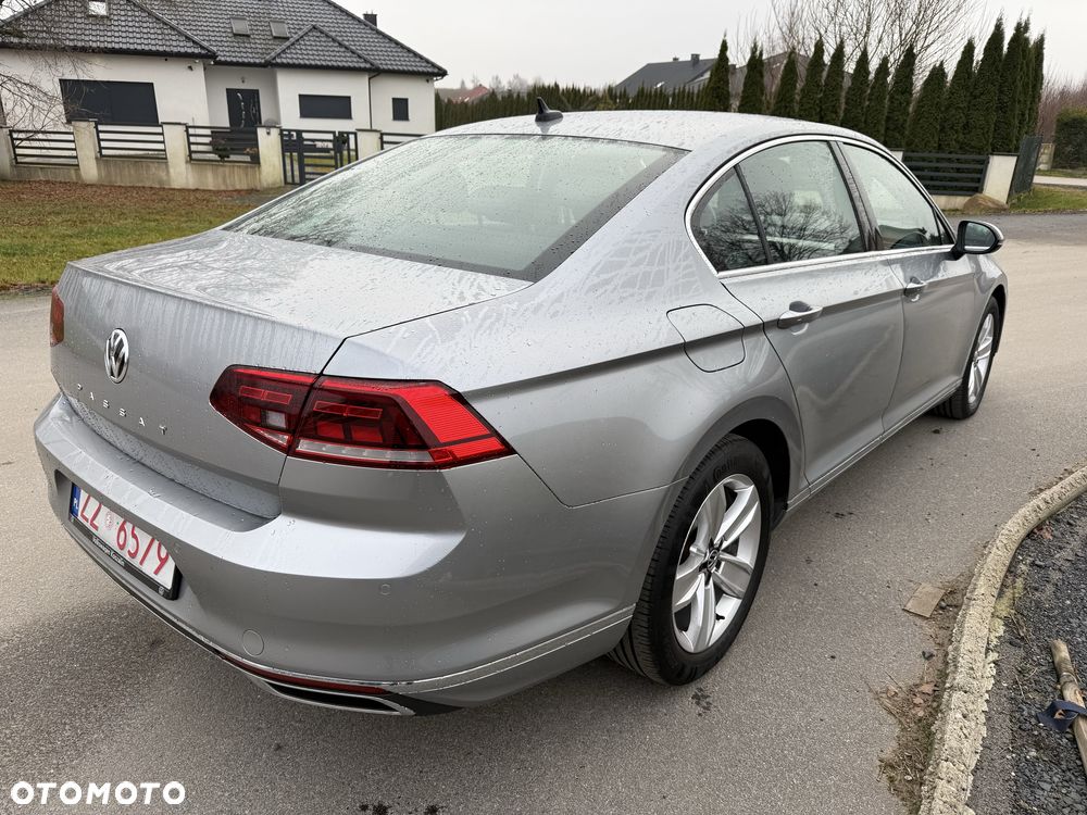 Volkswagen Passat - 3