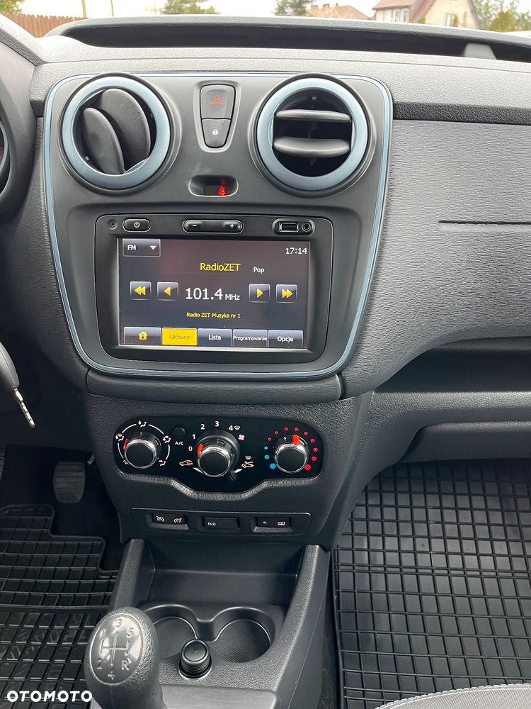 Dacia Dokker TCe 115 Stepway Celebration - 31