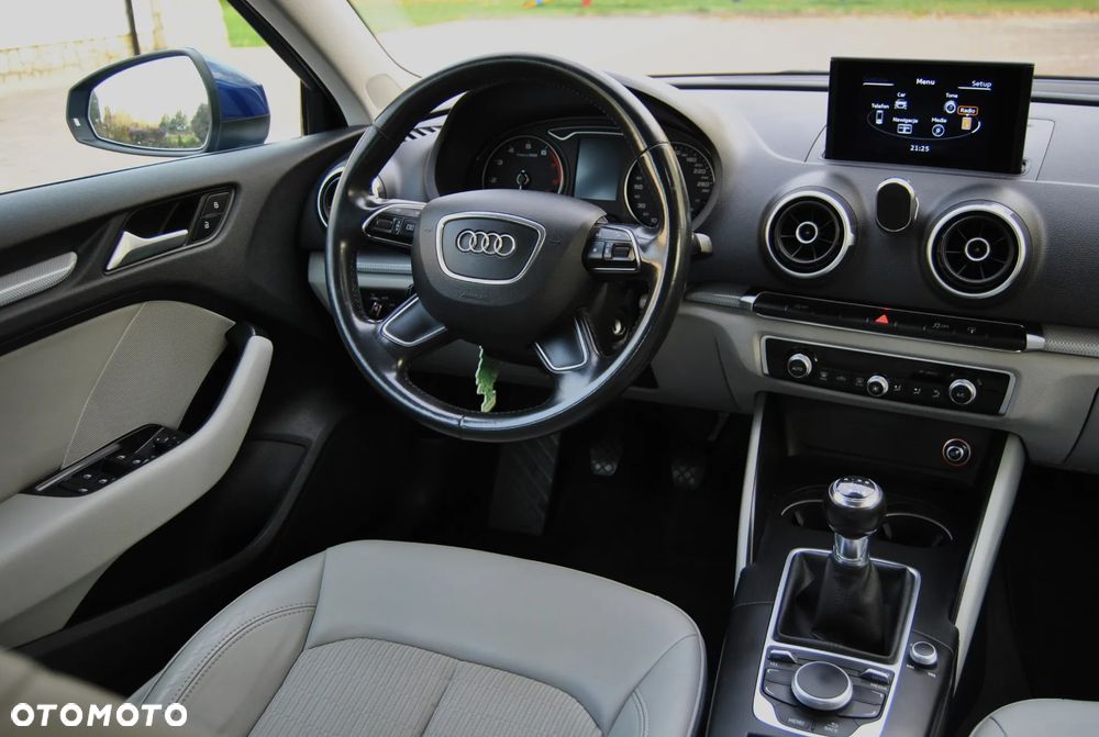 Audi A3 Sportback 1.4 TFSI S line Sportpaket - 11