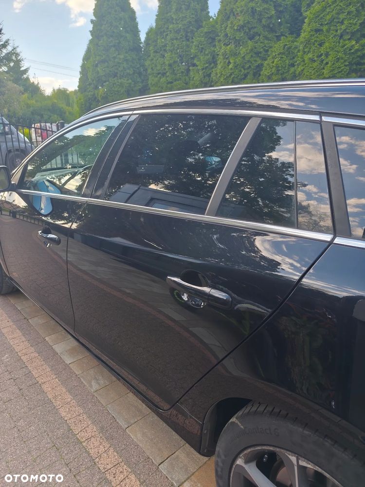 Volvo V60 D4 Drive-E Ocean Race - 9