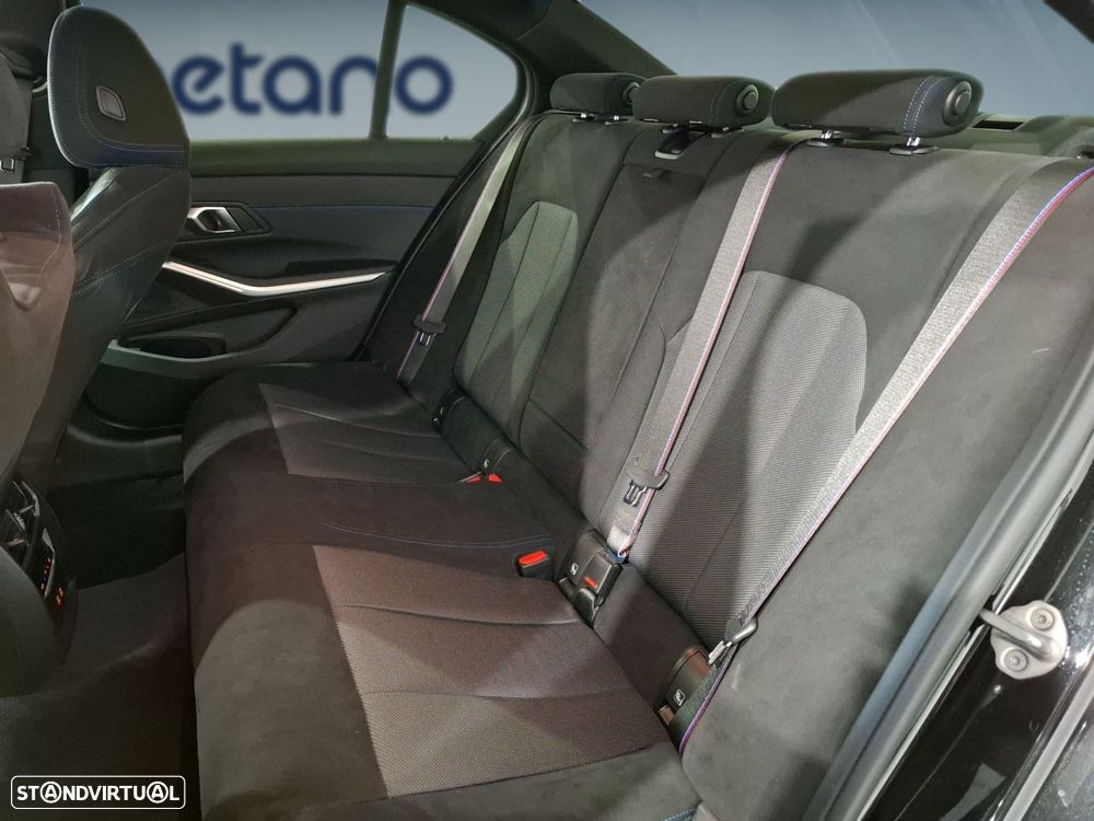 BMW 330 e Pack Desportivo M Pro Auto - 14