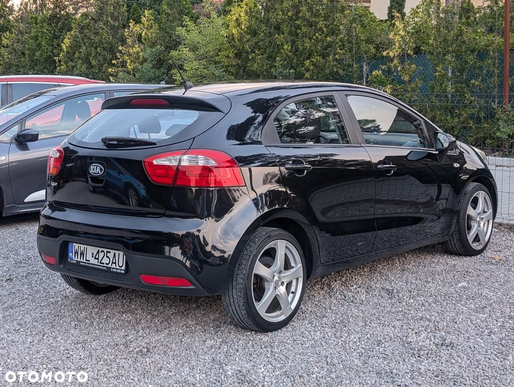 Kia Rio - 7