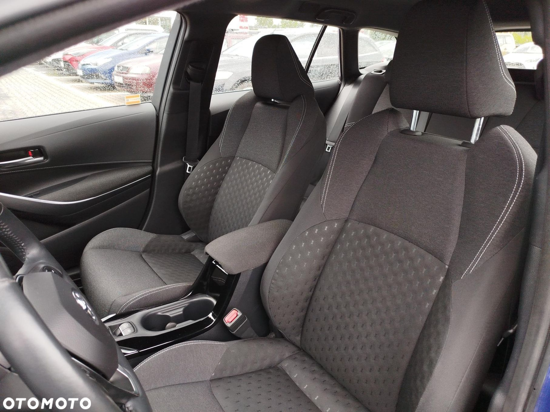 Toyota Corolla - 11