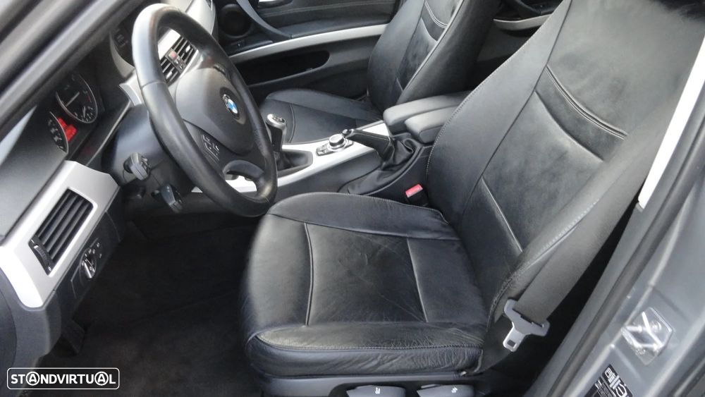BMW 318 d Touring Navigation - 12