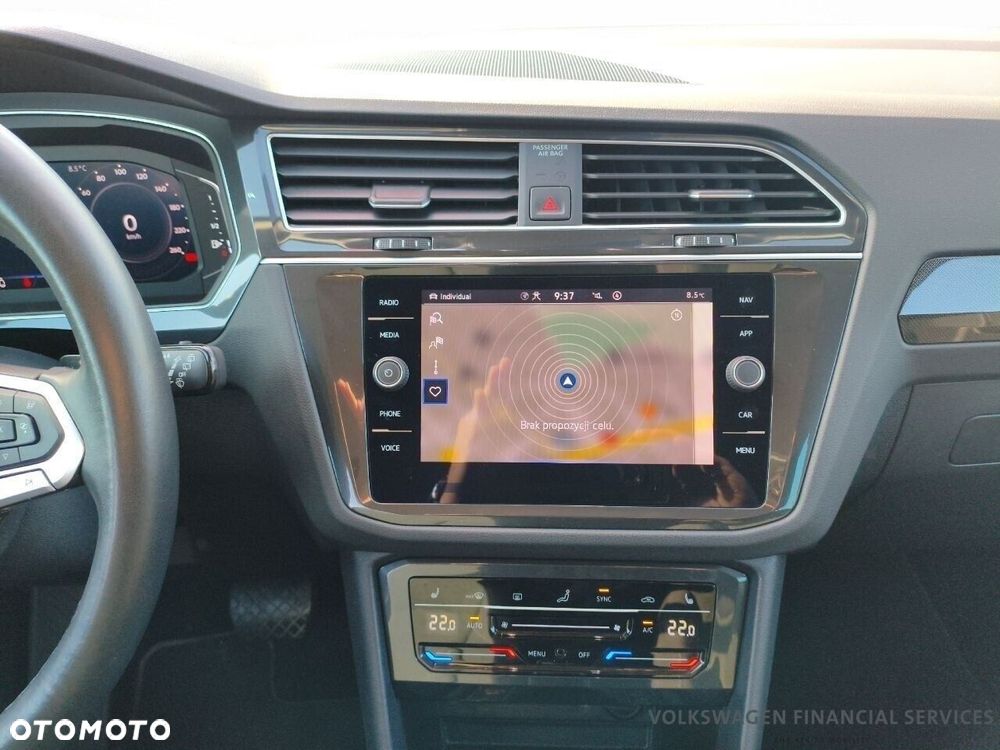 Volkswagen Tiguan - 9