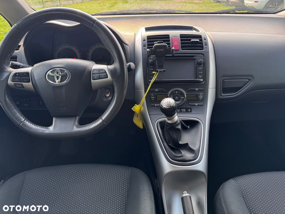 Toyota Auris 1.4 D-4D Premium - 19