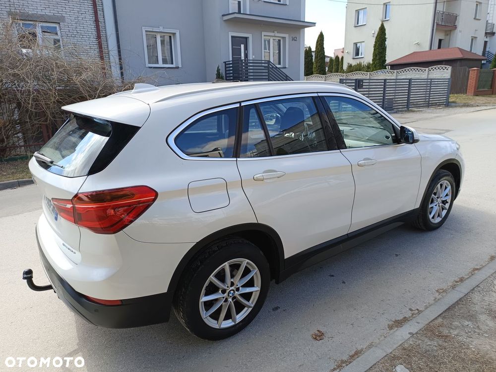 BMW X1 sDrive16d - 4