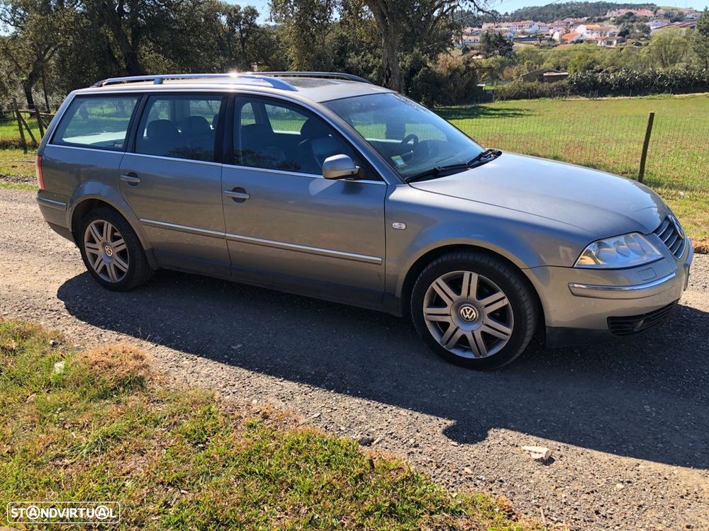 VW Passat Variant 1.9 TDi Highline - 23