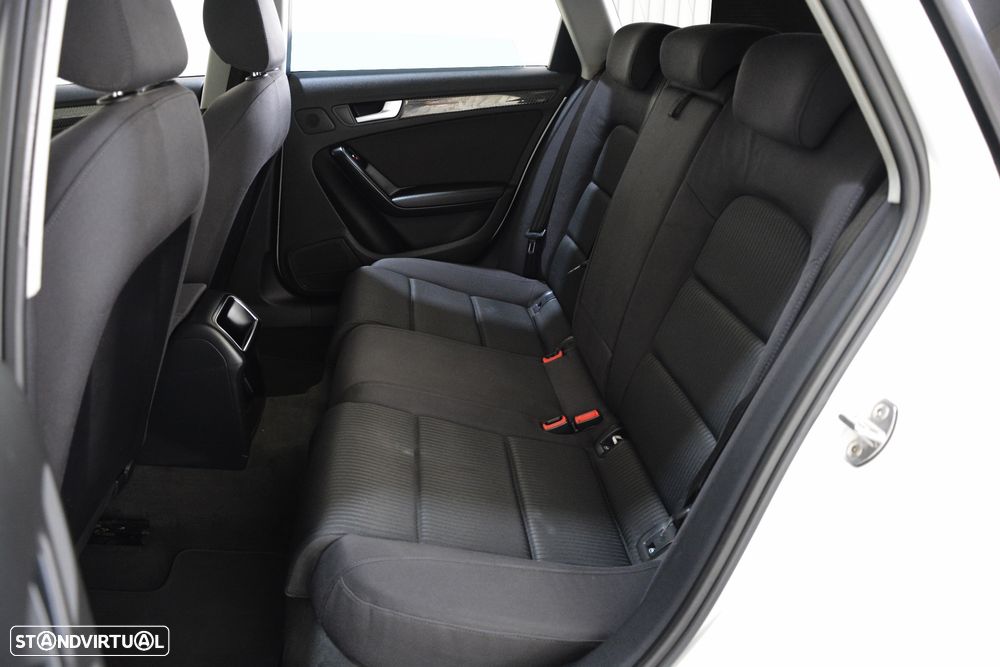 Audi A4 Avant 2.0 TDI DPF multitronic Ambiente - 10