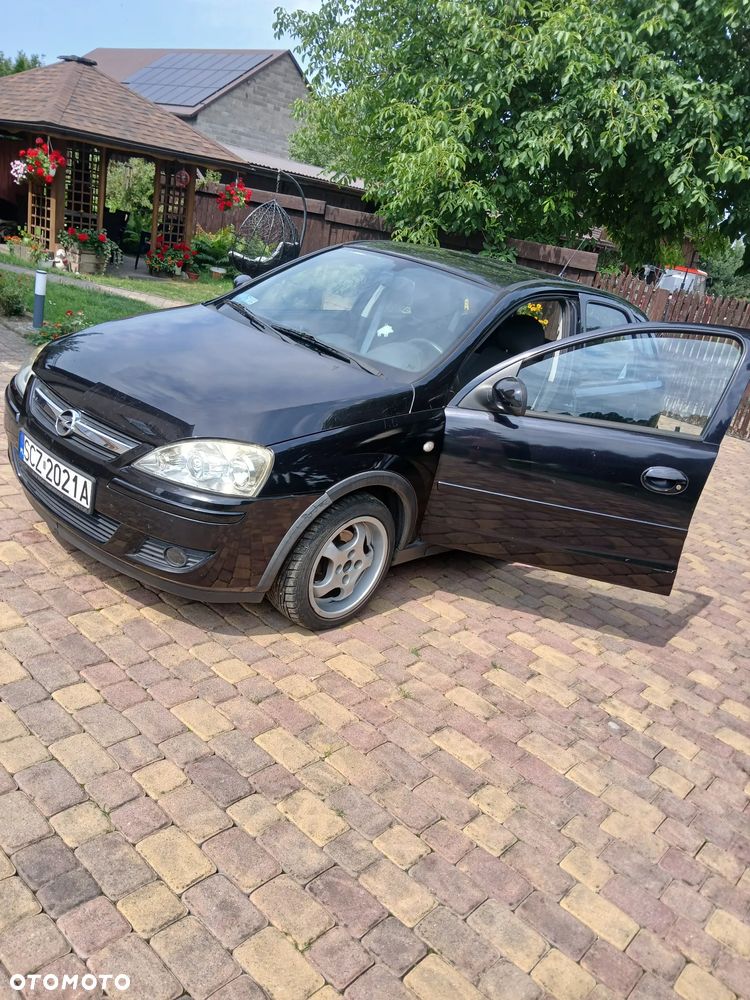 Opel Corsa 1.2 16V Cosmo - 2