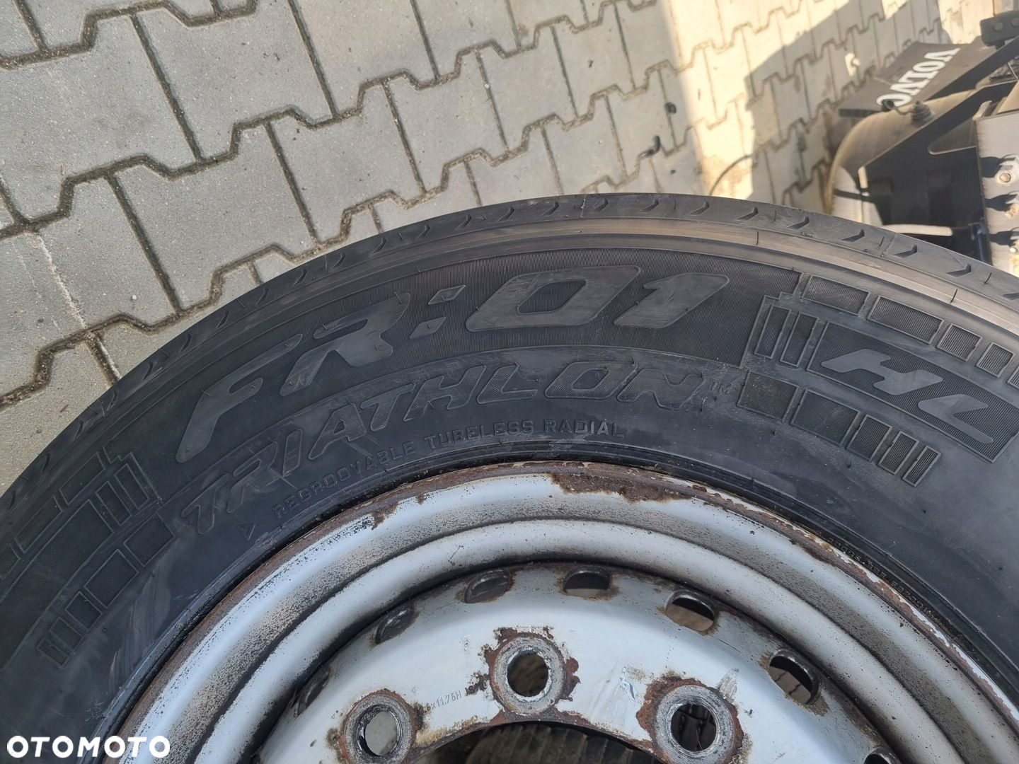 OPONA PRZÓD PROWADZĄCA PIRELLI FR 01 TRIATHLON 385/65/R22.5 2024 - 4