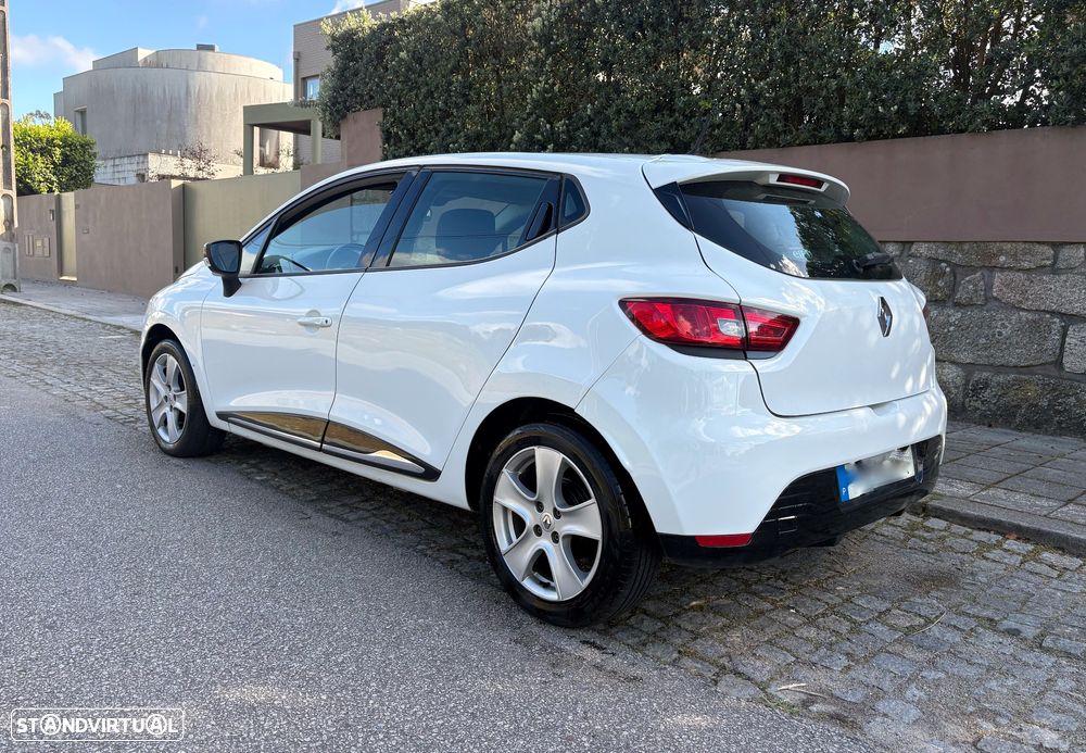 Renault Clio 1.5 dCi Luxe - 4