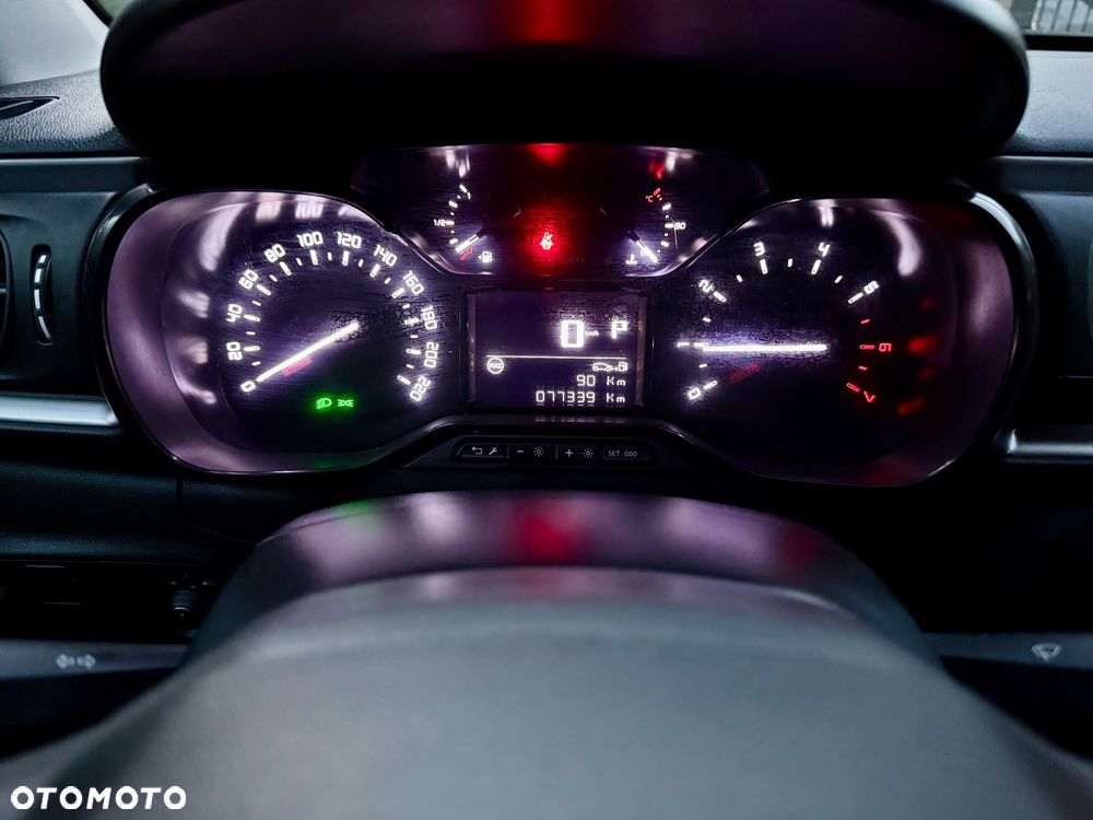 Citroën C3 Pure Tech 110 S&S EAT6 SHINE - 11