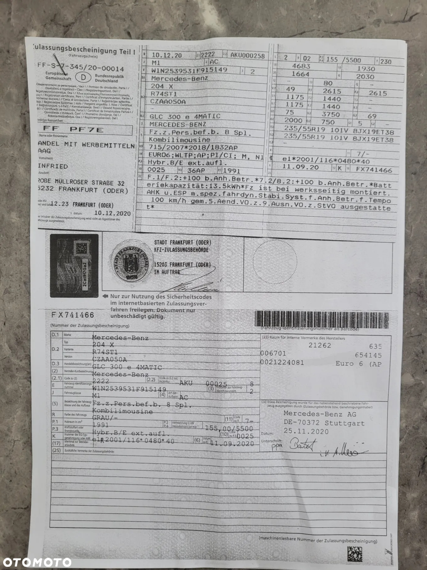 Mercedes-Benz GLC 300 e 4Matic 9G-TRONIC - 25