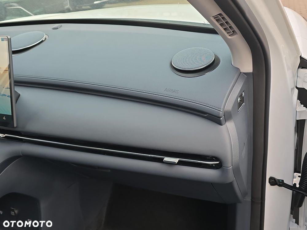 Geely Starray EM-i 1.5 PHEV Pro - 19