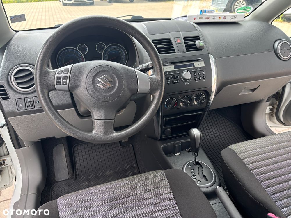 Suzuki SX4 1.6 VVT Automatic 4x2 Style - 10