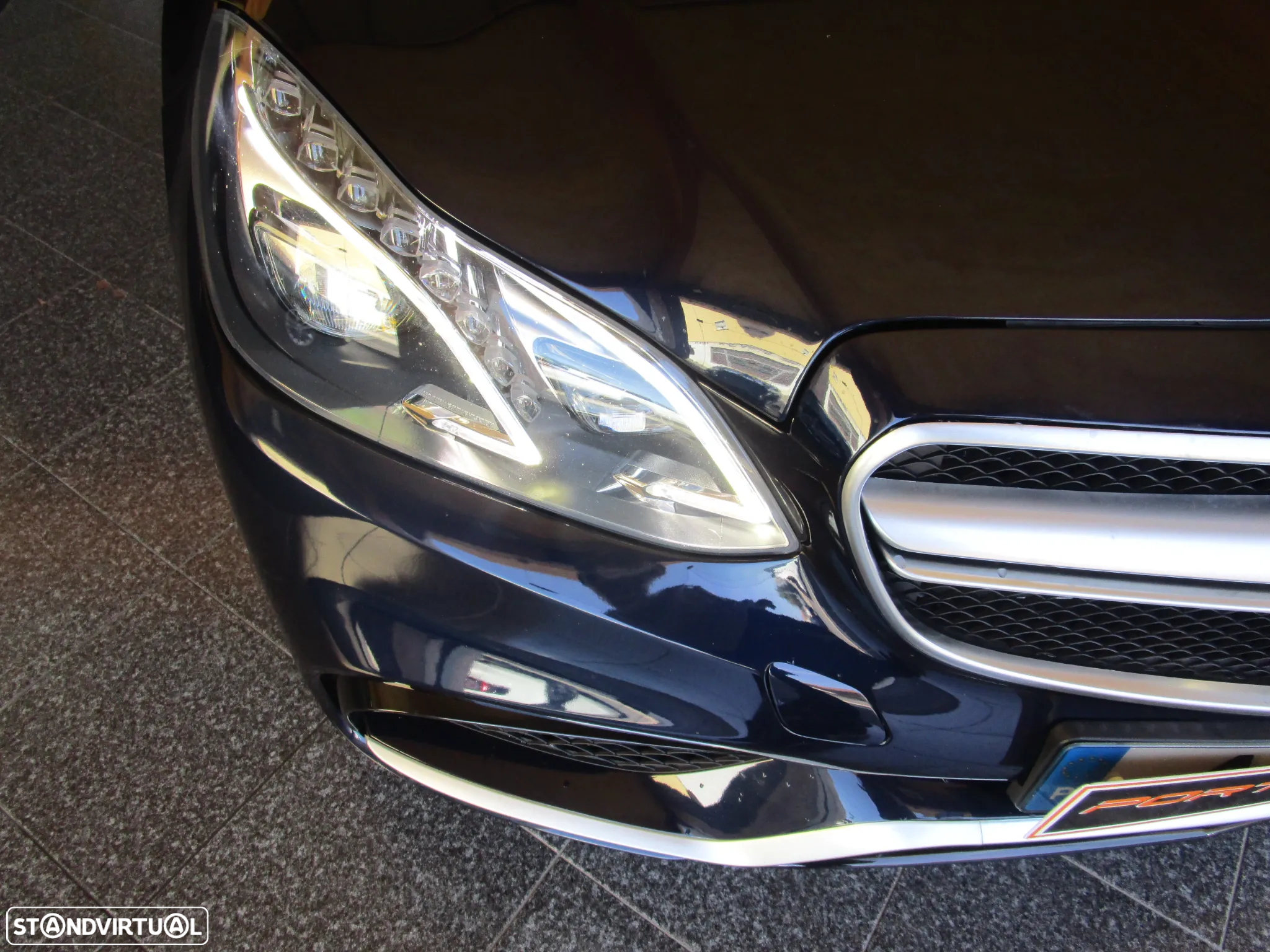 Mercedes-Benz E 300 Bluetec Hybrid Avantgarde - 37