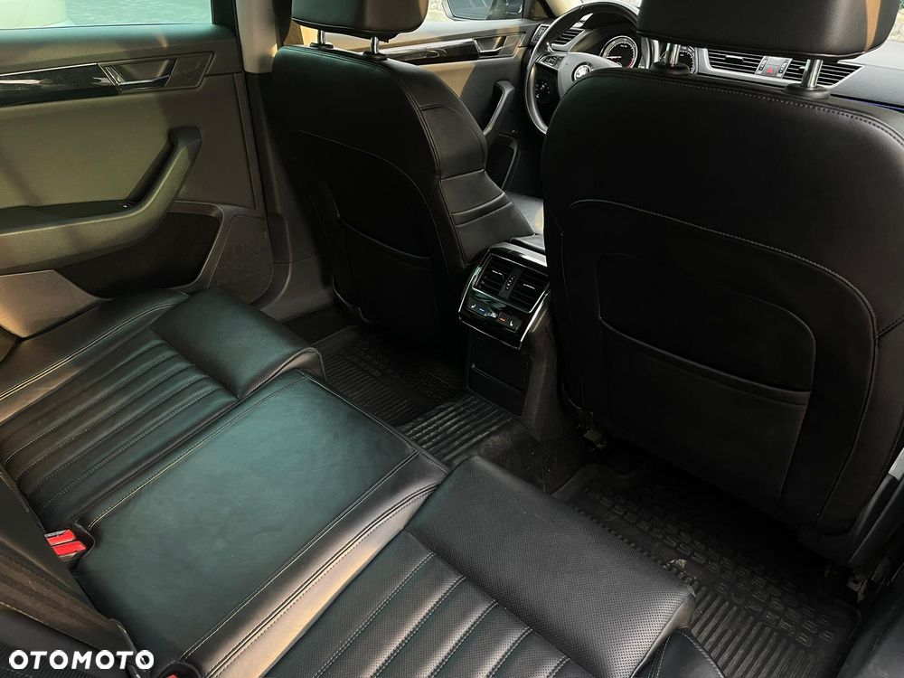 Skoda Superb 2.0 TDI L&K DSG - 6