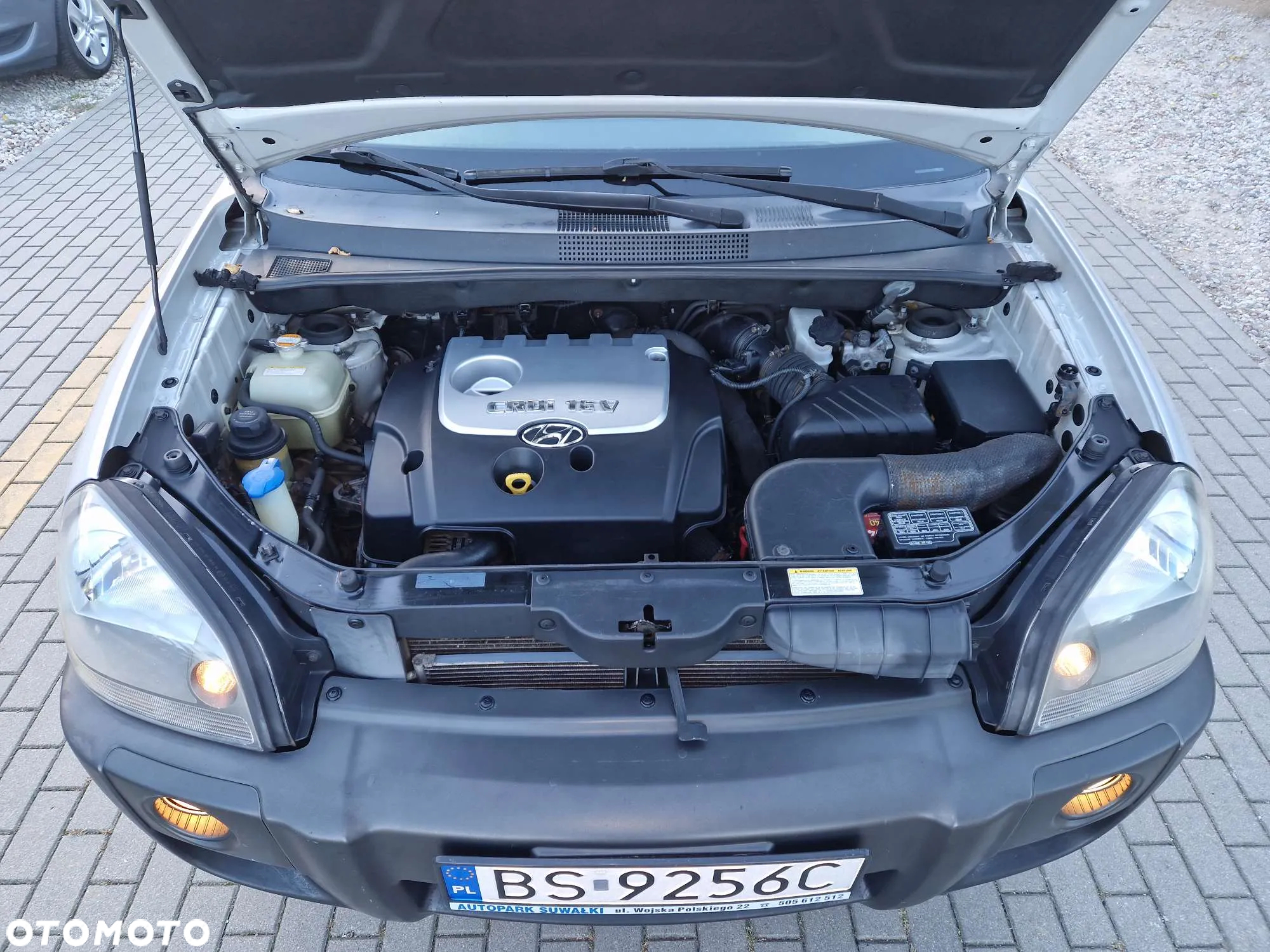 Hyundai Tucson 2.0 CRDi Elegance + - 16