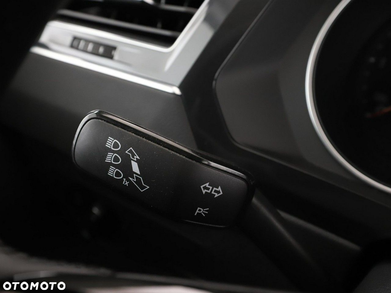 Volkswagen Tiguan 2.0 TDI SCR Join - 35