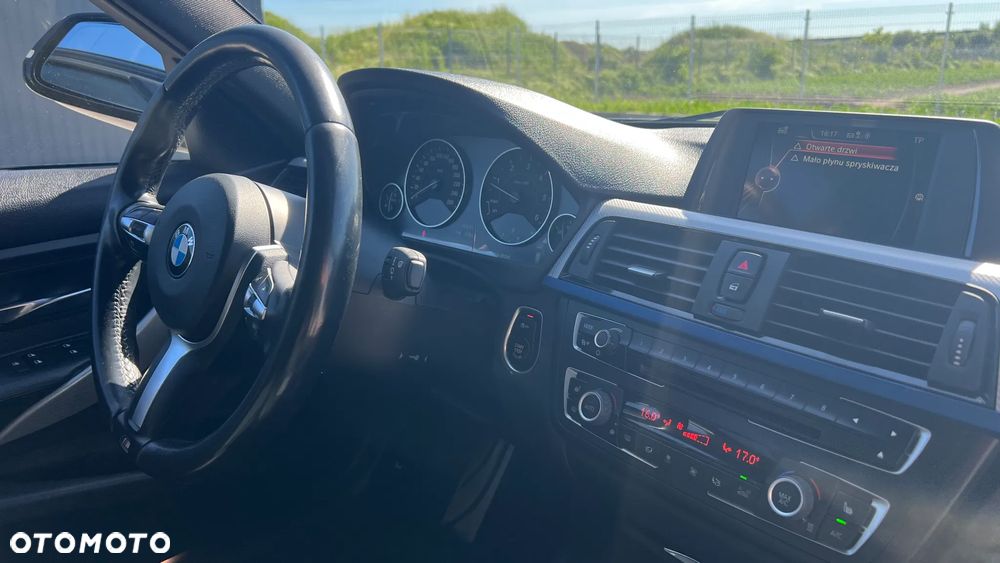 BMW Seria 3 325d M Sport - 22