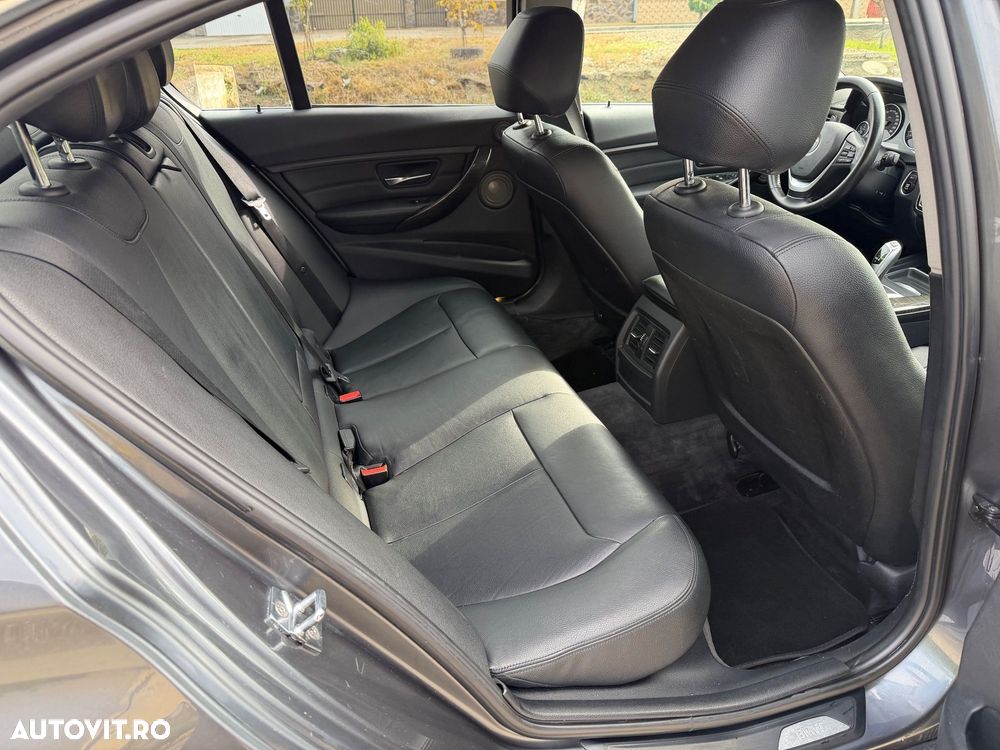 BMW Seria 3 - 35