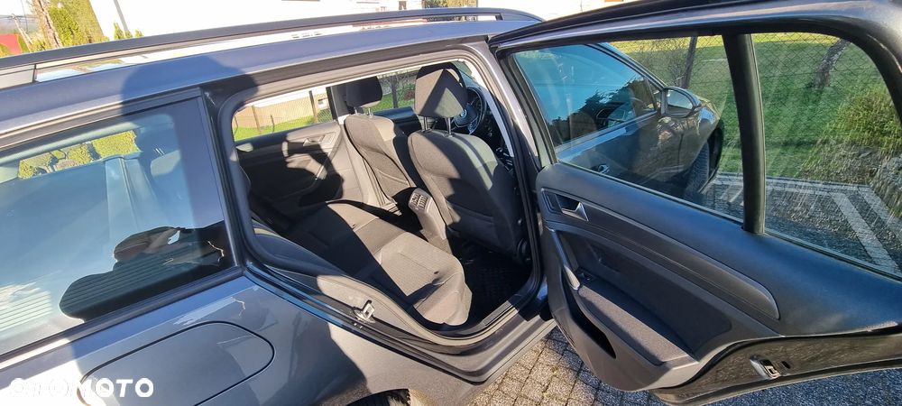 Volkswagen Golf - 14