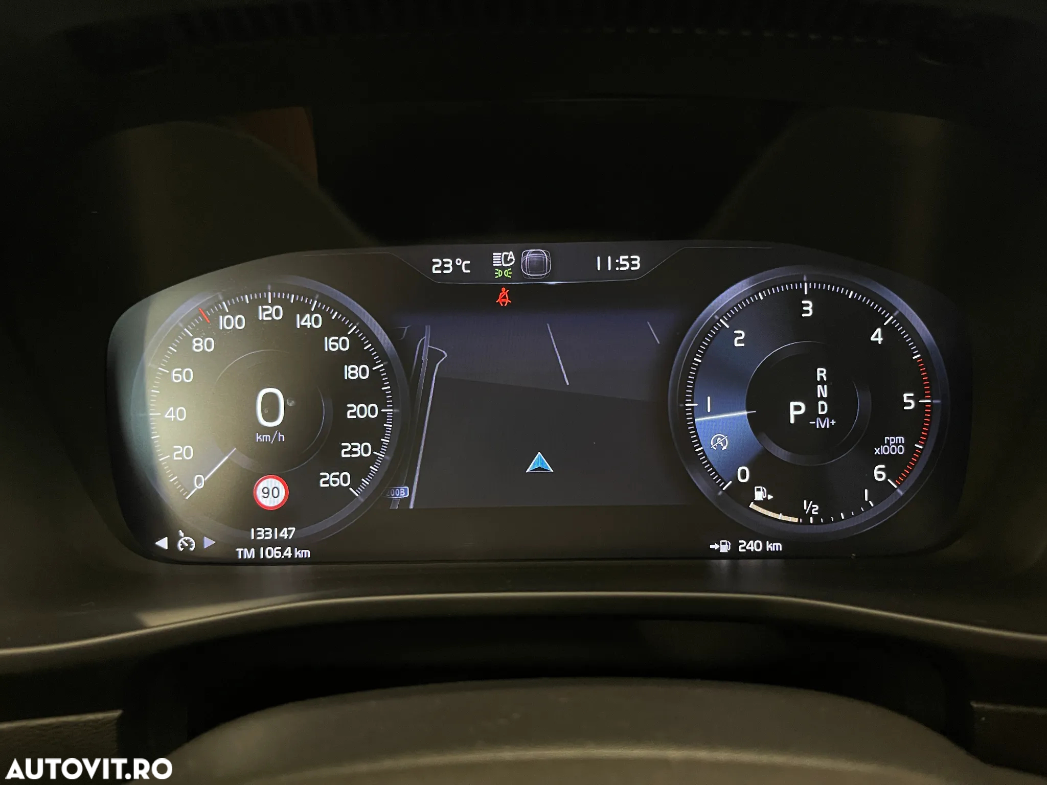 Volvo XC 40 D3 Momentum - 25