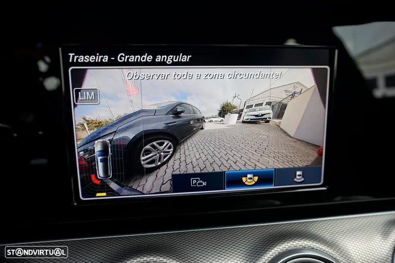 Mercedes-Benz E 220 d AMG designo - 31